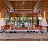 Villa Shambala, Poolside living room